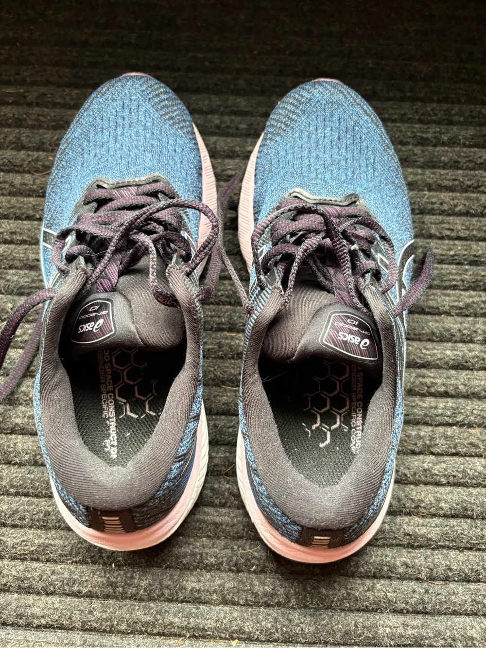 ASICS GT 2000 Women's Blue Knit Running Shoes with Pink Accents